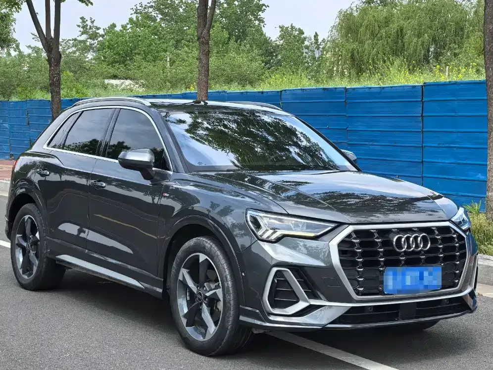 Audi Q3 — фото 10