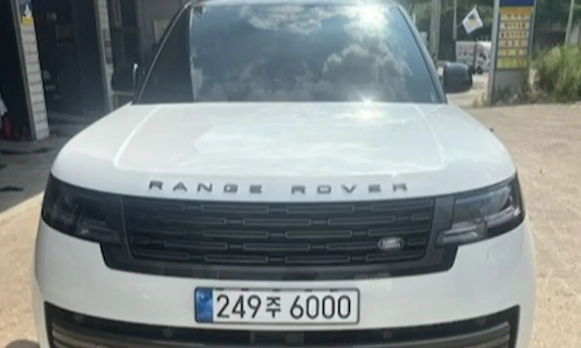 Land Rover Range Rover 2024 из KR, фото 3