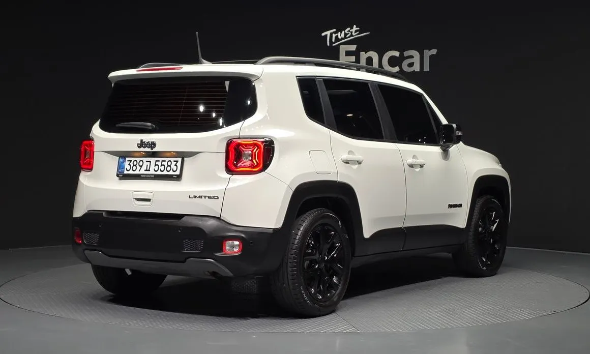 Jeep Renegade 2023 из KR, фото 5
