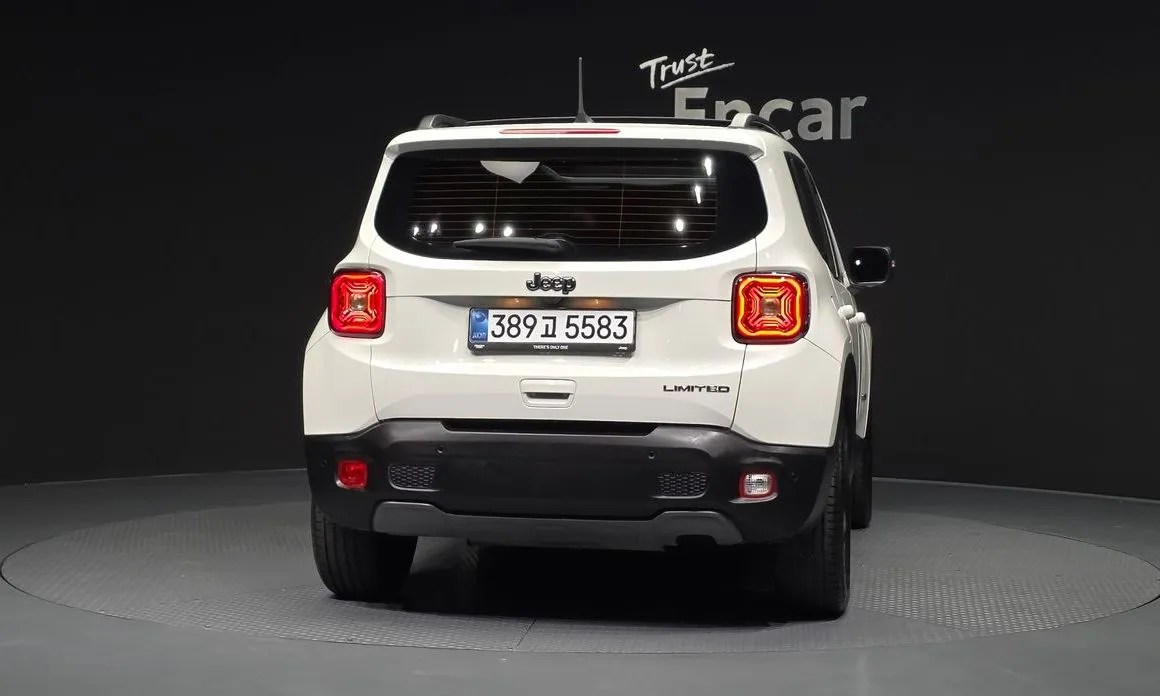 Jeep Renegade 2023 из KR, фото 10