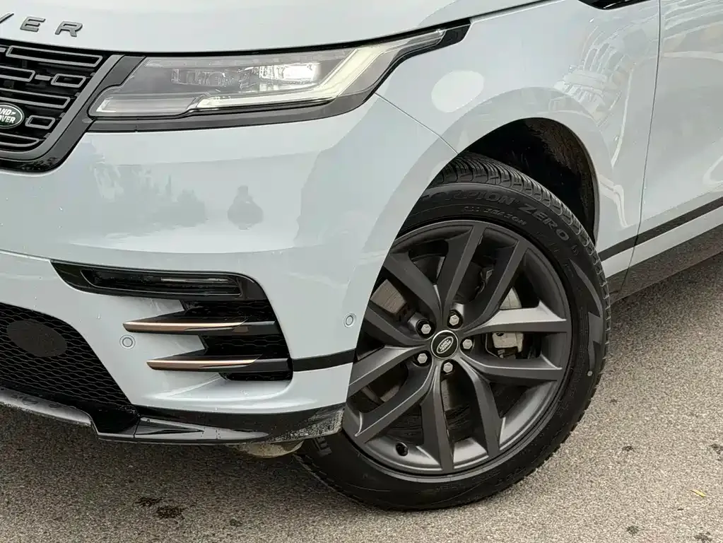 Land Rover Velar — фото 10