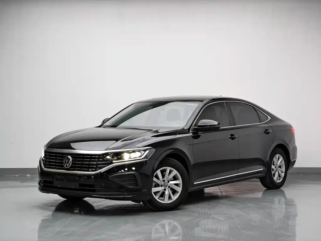 Volkswagen Passat — фото 1