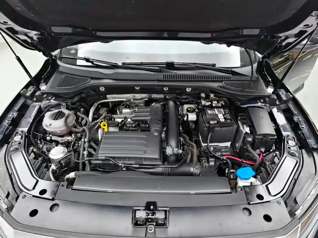 Volkswagen Passat — фото 10