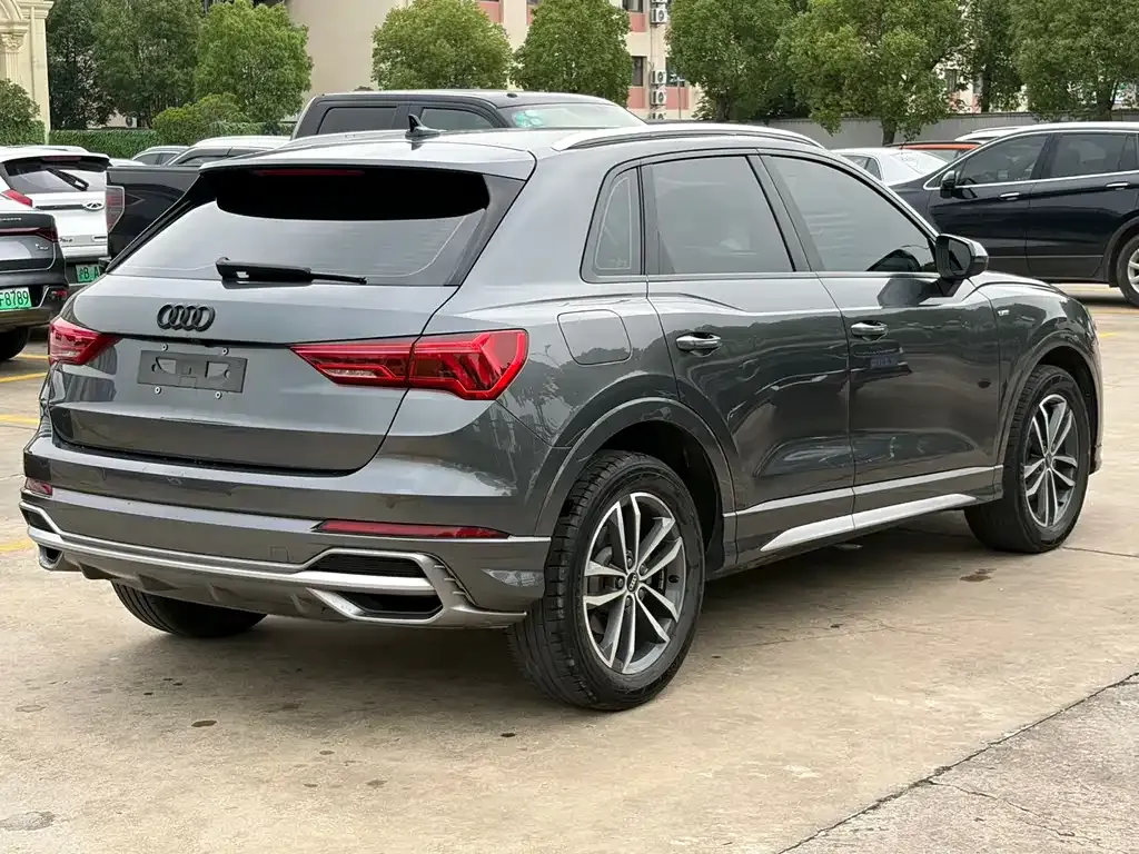Audi Q3 — фото 3