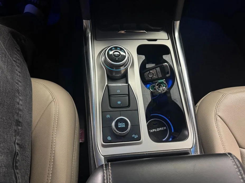 Ford Explorer 2021 из KR, фото 9