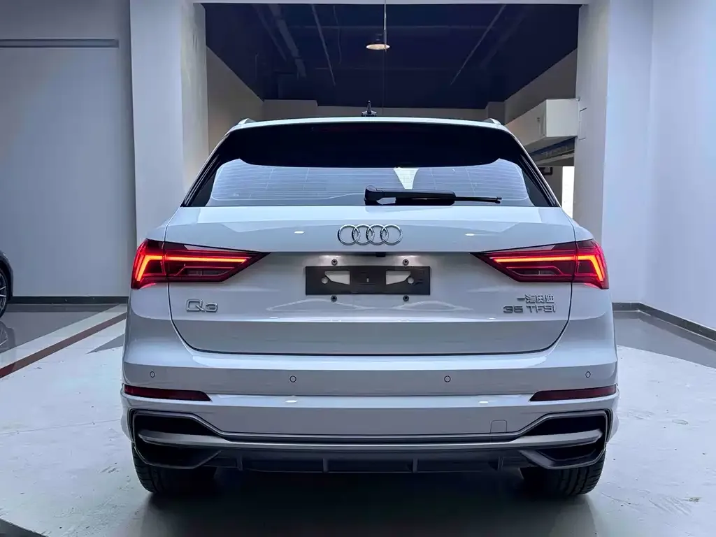 Audi Q3 — фото 7