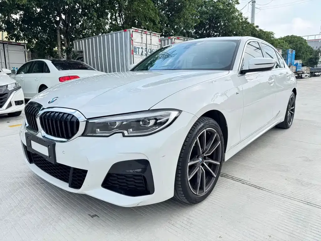 BMW 3 Series — фото 1