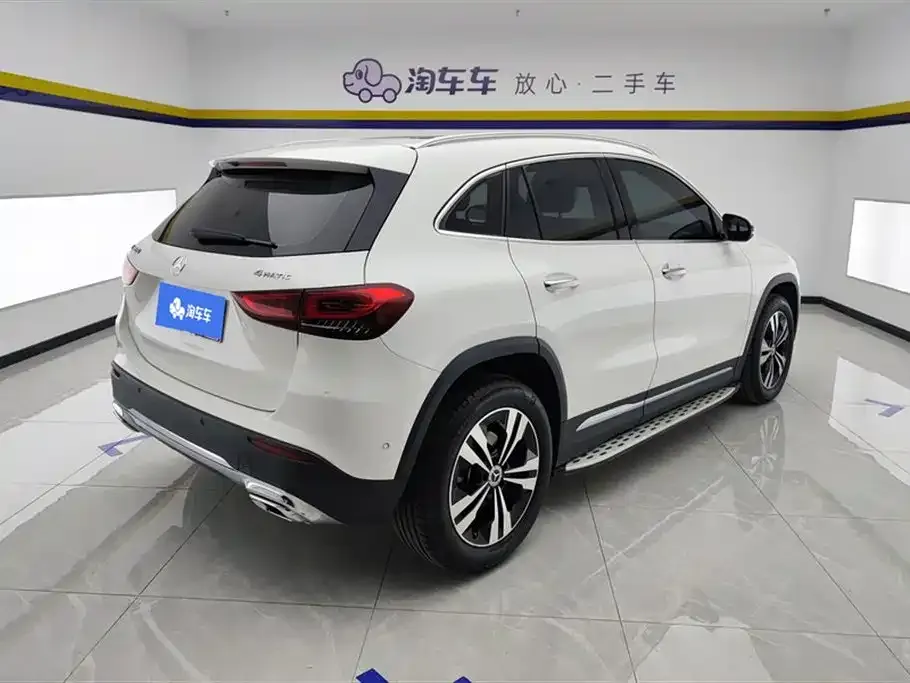 Mercedes-Benz GLA — фото 7