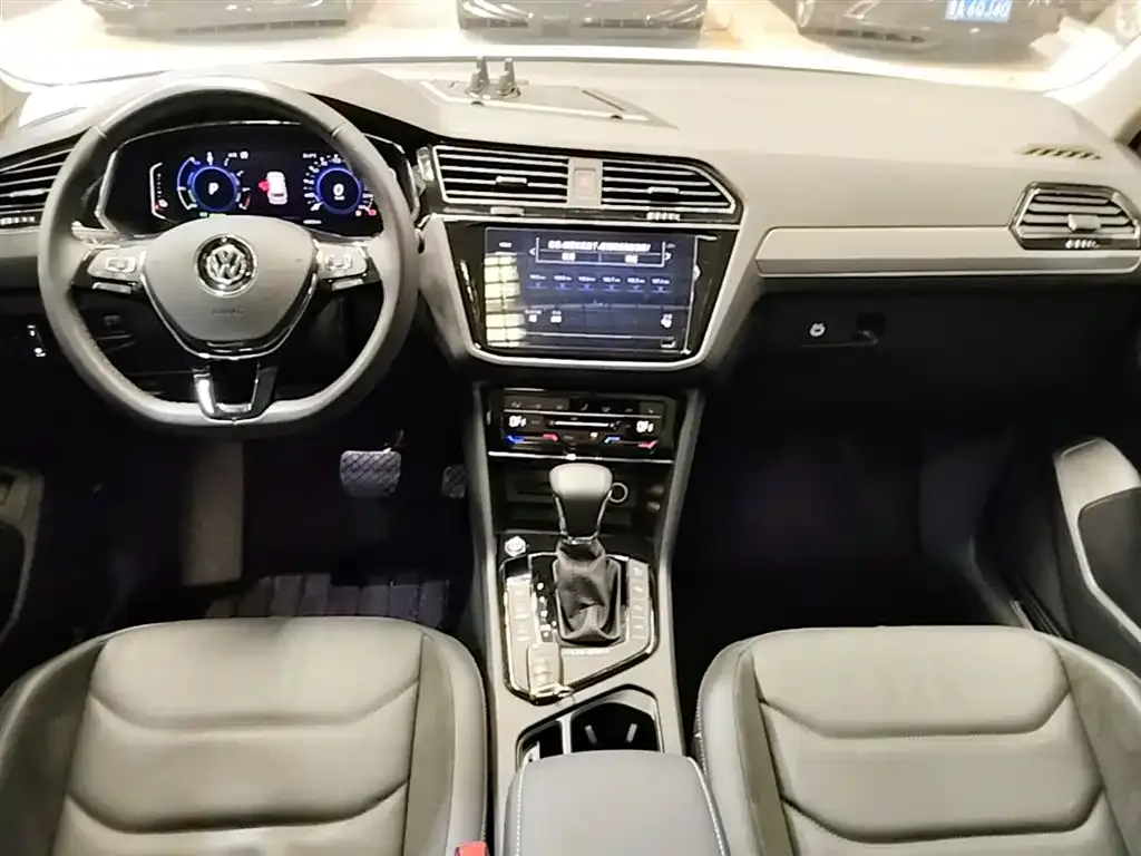 Volkswagen 途观L插电混动 2021 из CN, фото 9