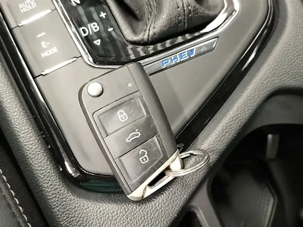 Volkswagen 途观L插电混动 2021 из CN, фото 6