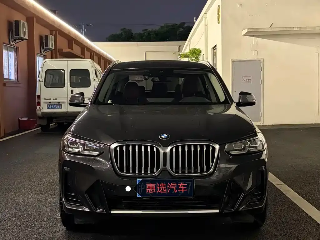 BMW X3 — фото 9