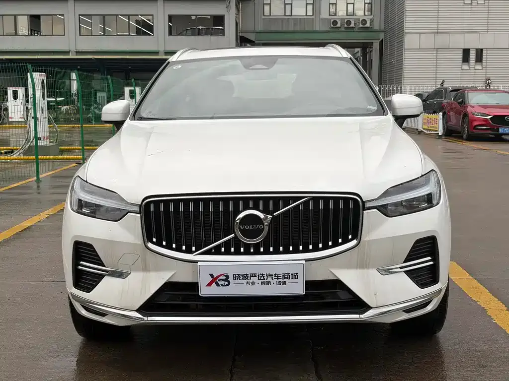 Volvo XC60 — фото 6