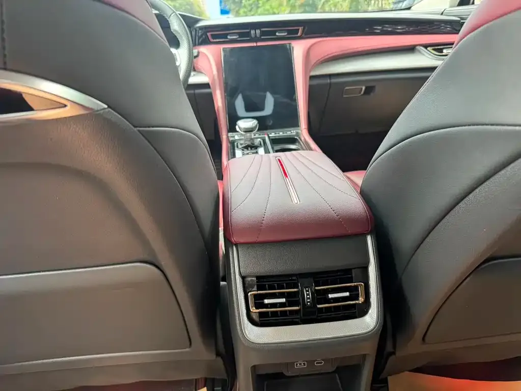 Hongqi H5 2024 из CN, фото 4