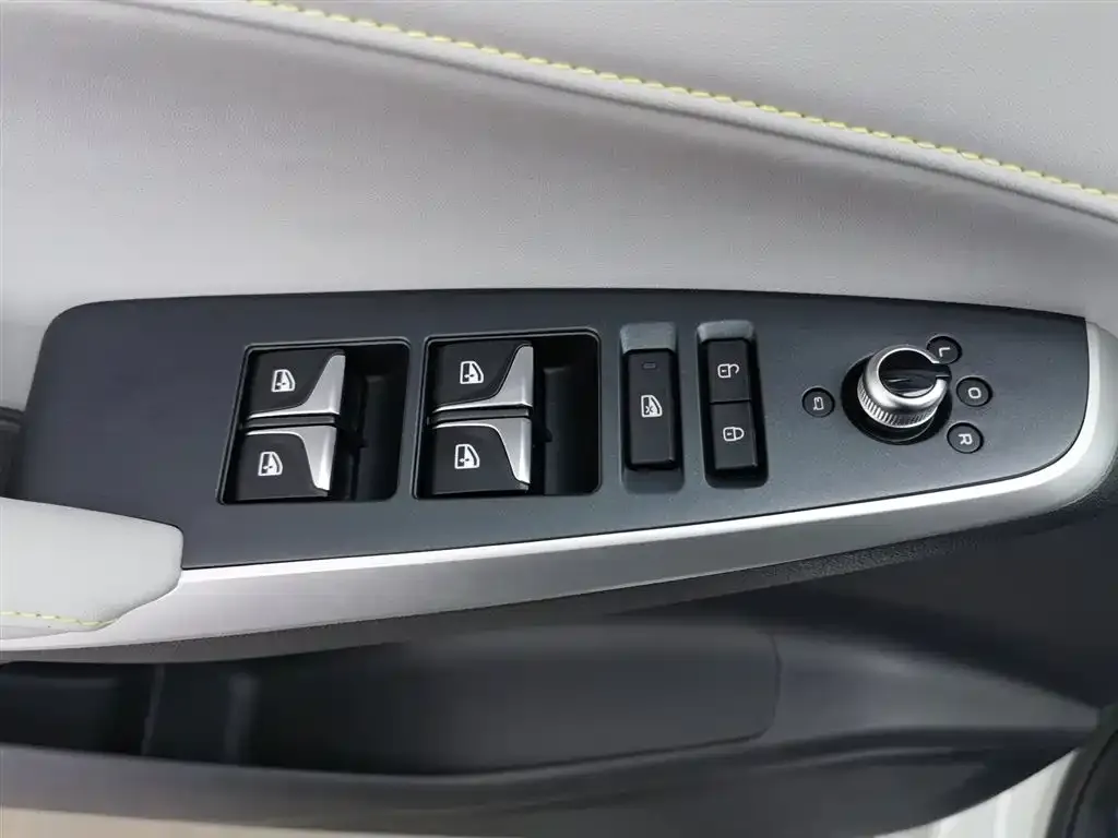 Changan CS75PLUS 2023 из CN, фото 3