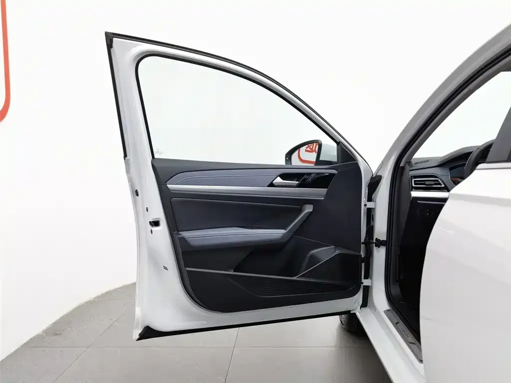 Volkswagen Lavida 2024 из CN, фото 3