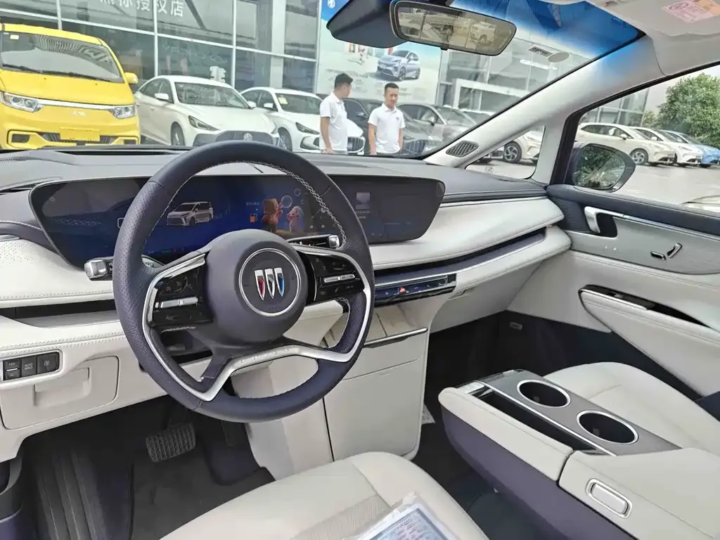 Buick GL8 Hybrid — фото 3