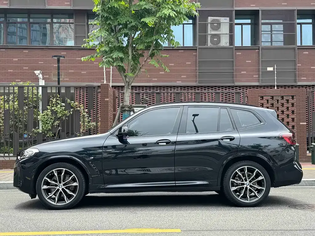 BMW X3 — фото 7