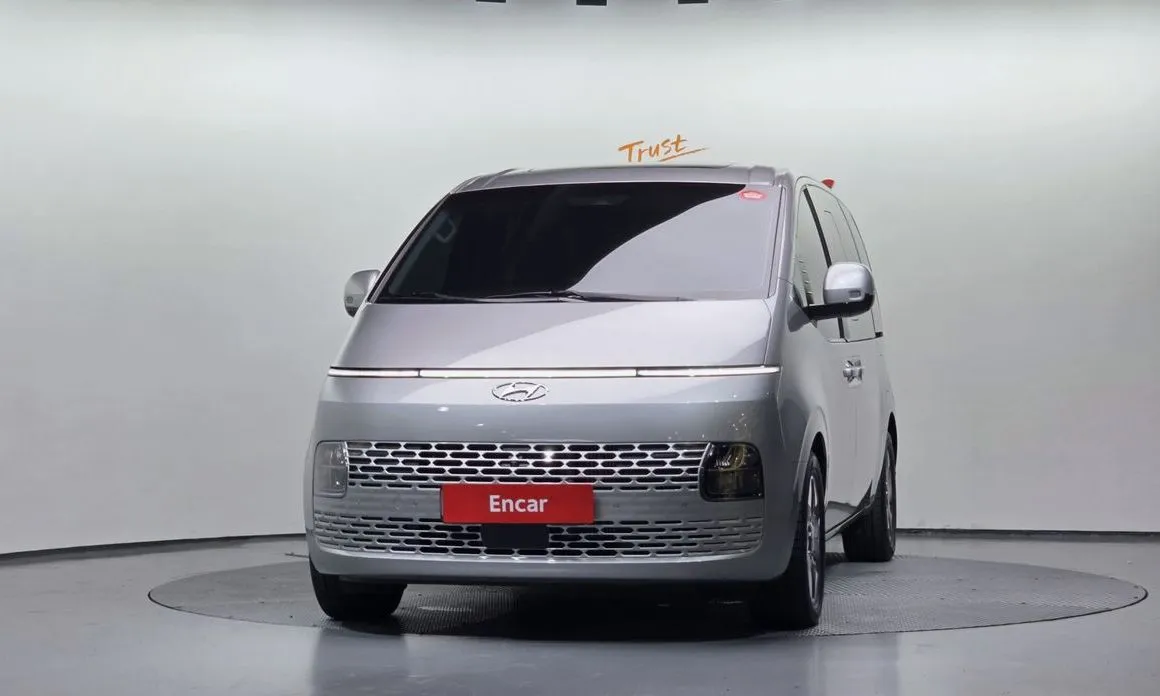 Hyundai Staria 2023 из KR, фото 2