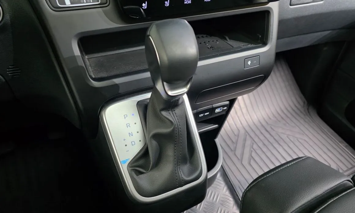 Hyundai Staria 2023 из KR, фото 3