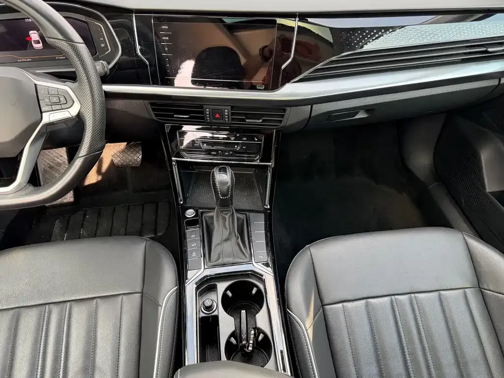 Volkswagen Passat — фото 8
