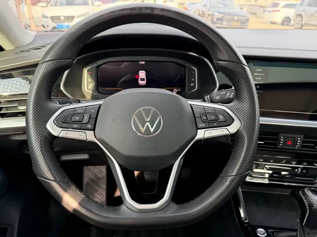 Volkswagen Passat — фото 3