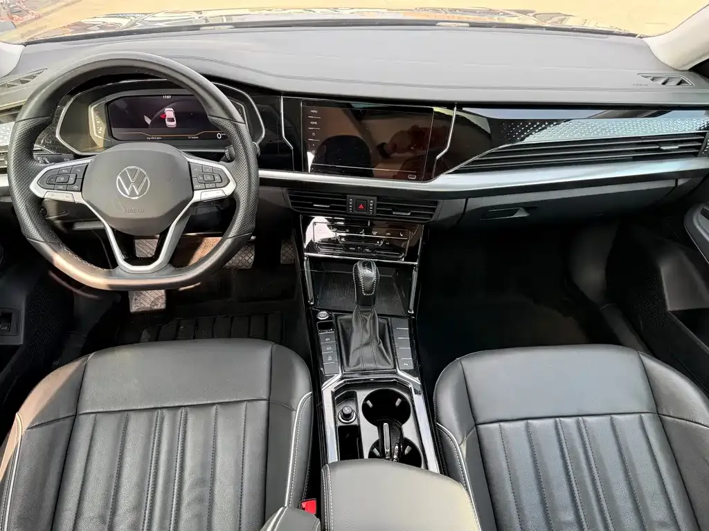 Volkswagen Passat — фото 7
