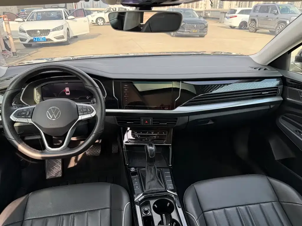 Volkswagen Passat — фото 6