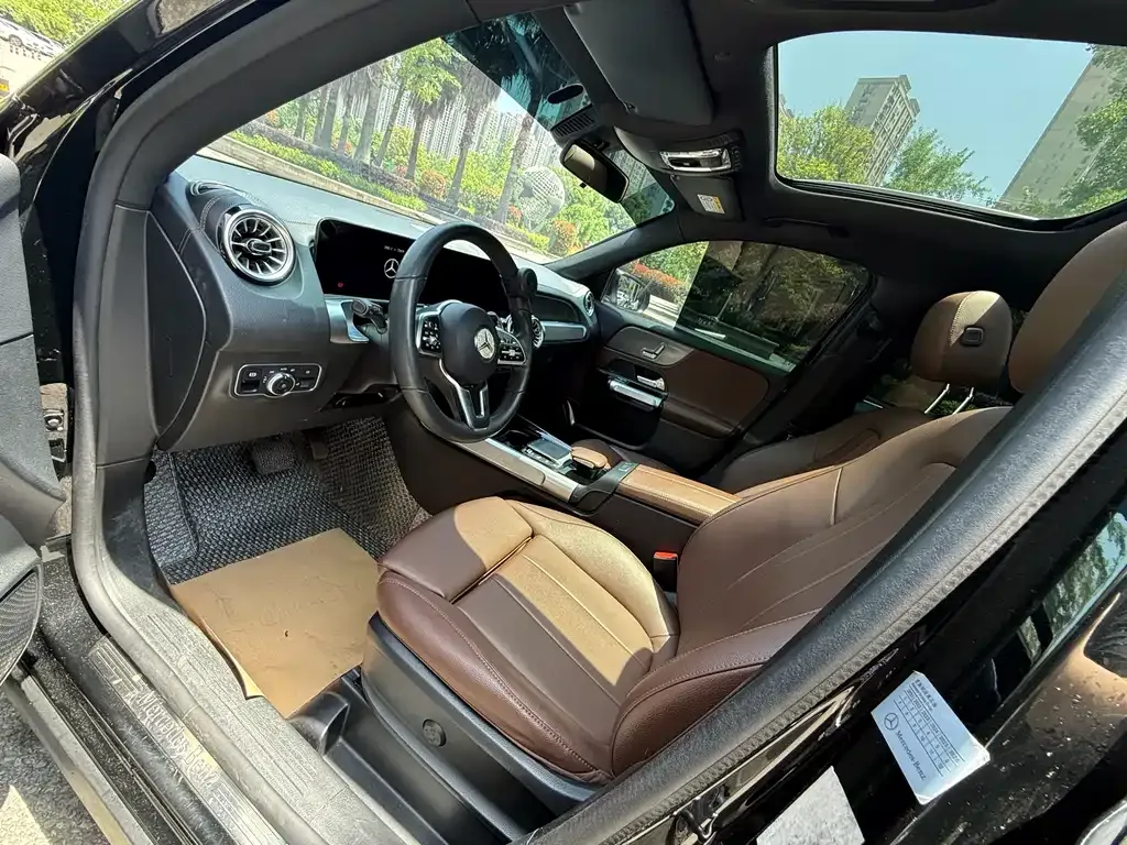 Mercedes-Benz GLB — фото 6