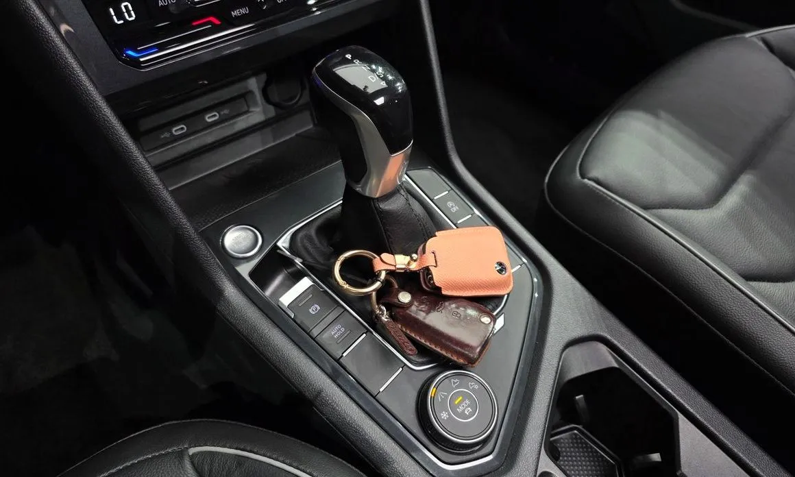 Volkswagen Tiguan — фото 10