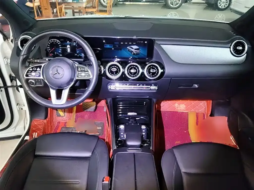 Mercedes-Benz GLA — фото 9