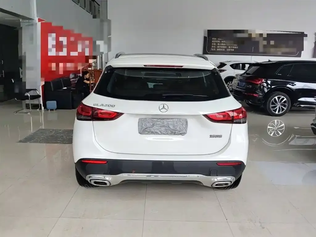 Mercedes-Benz GLA — фото 6