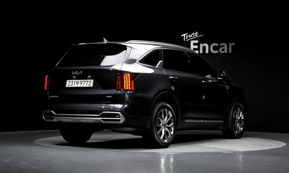 Kia Sorento — фото 6