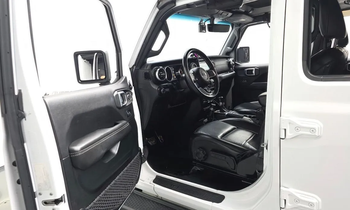 Jeep Wrangler 2021 из KR, фото 8
