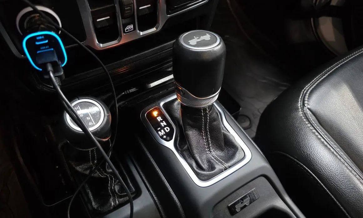 Jeep Wrangler 2021 из KR, фото 10