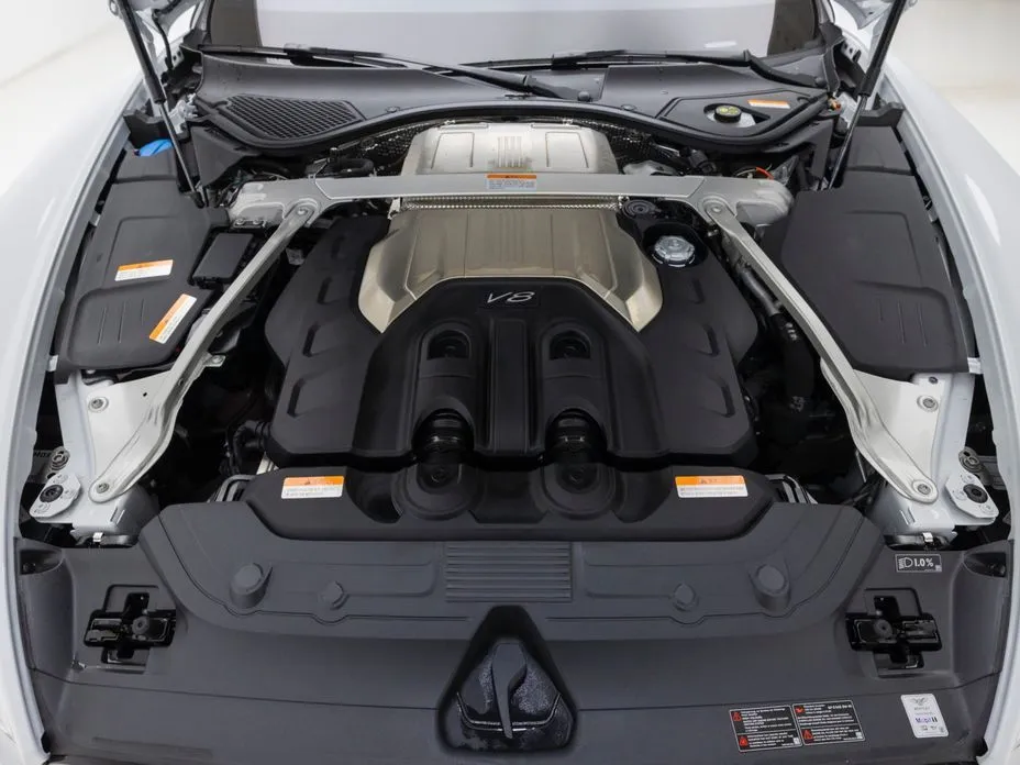 Bentley Continental 2024 из KR, фото 10