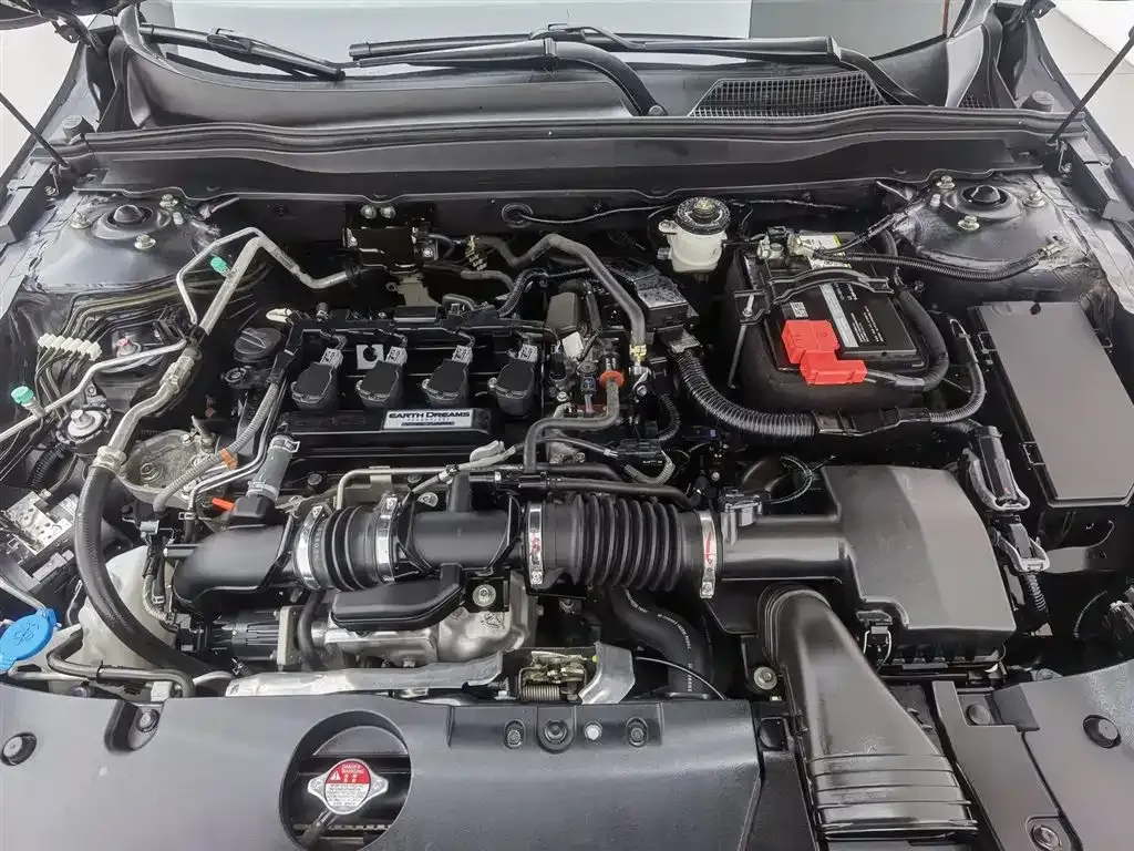 Honda Accord — фото 10