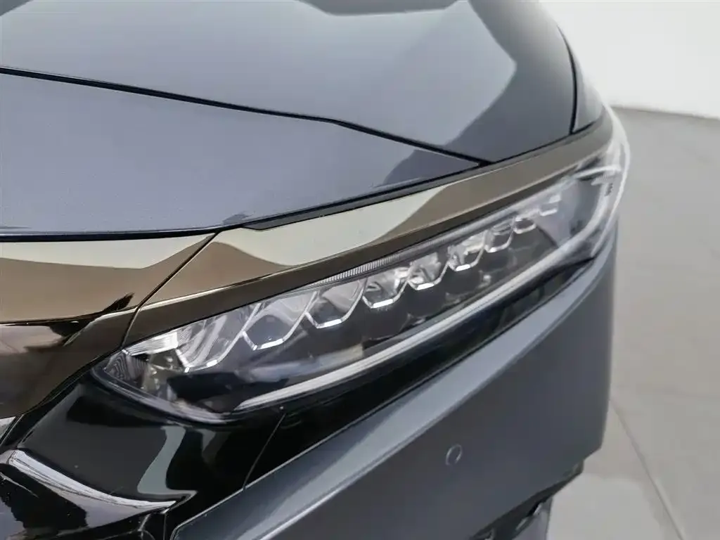 Honda Accord — фото 3