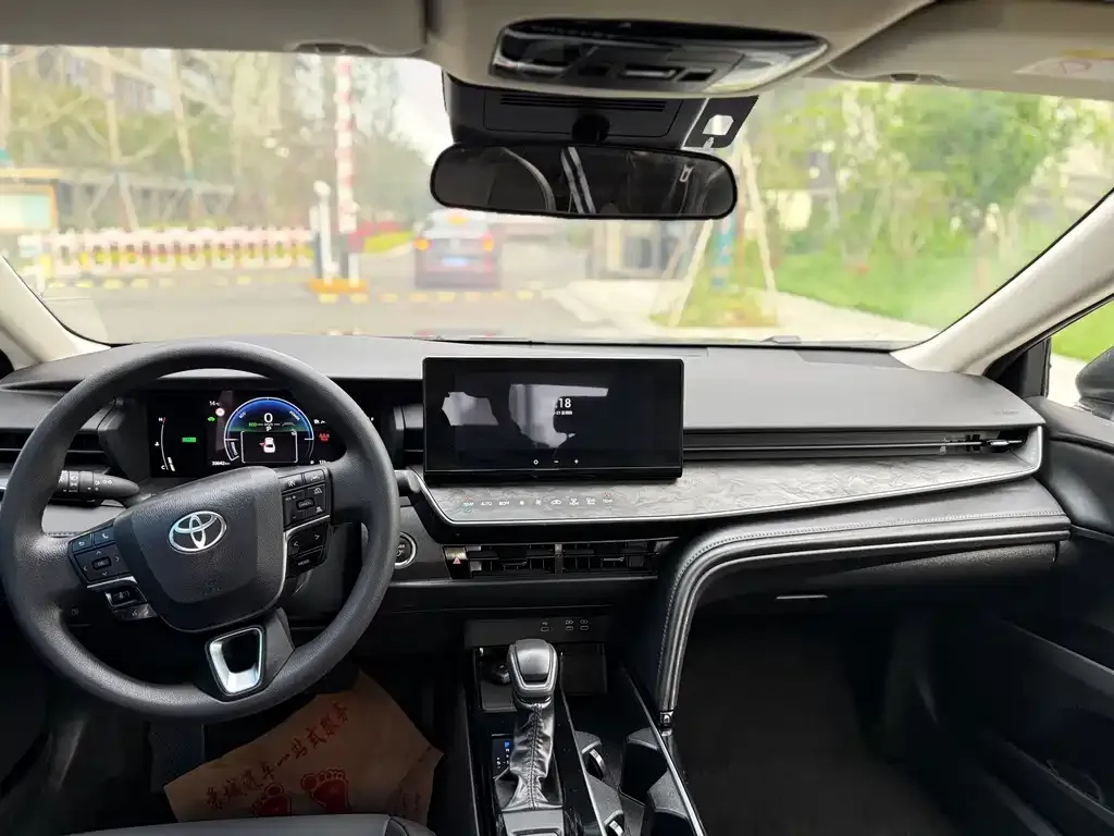Toyota Camry 2024 из CN, фото 6