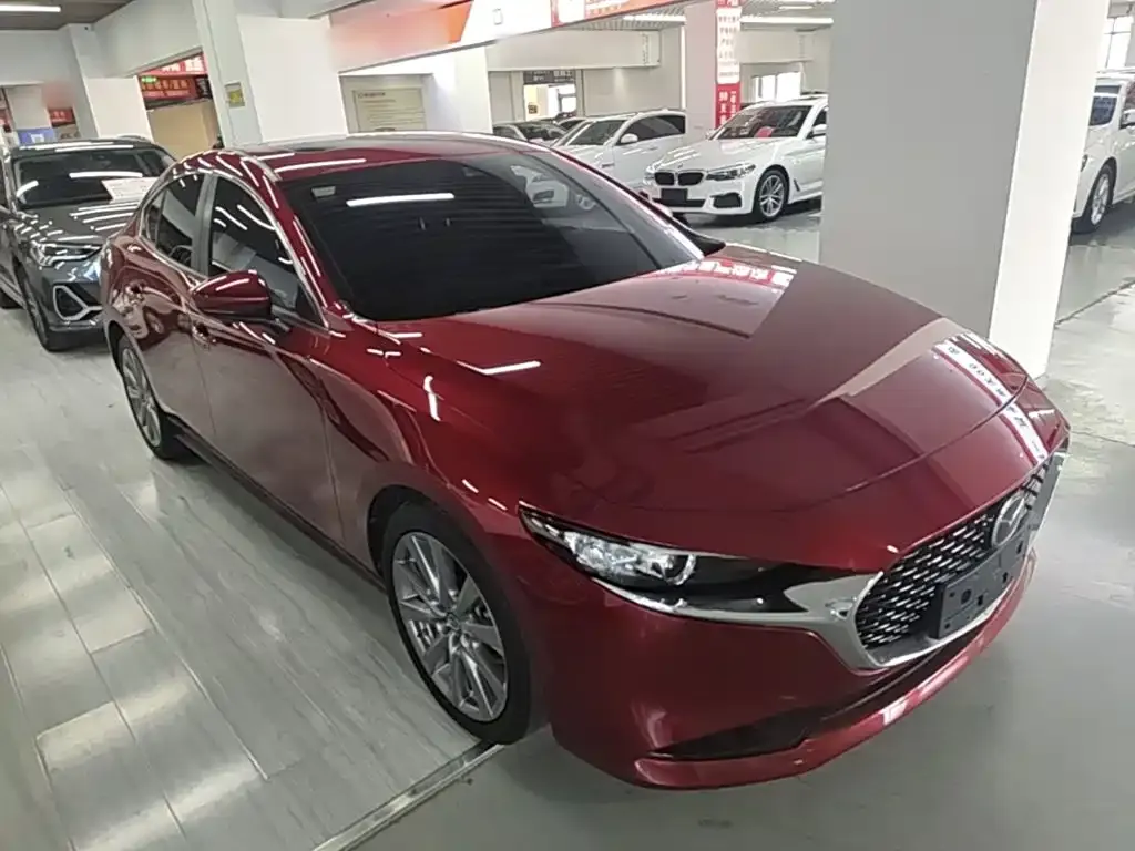 Mazda 3 Axela — фото 10