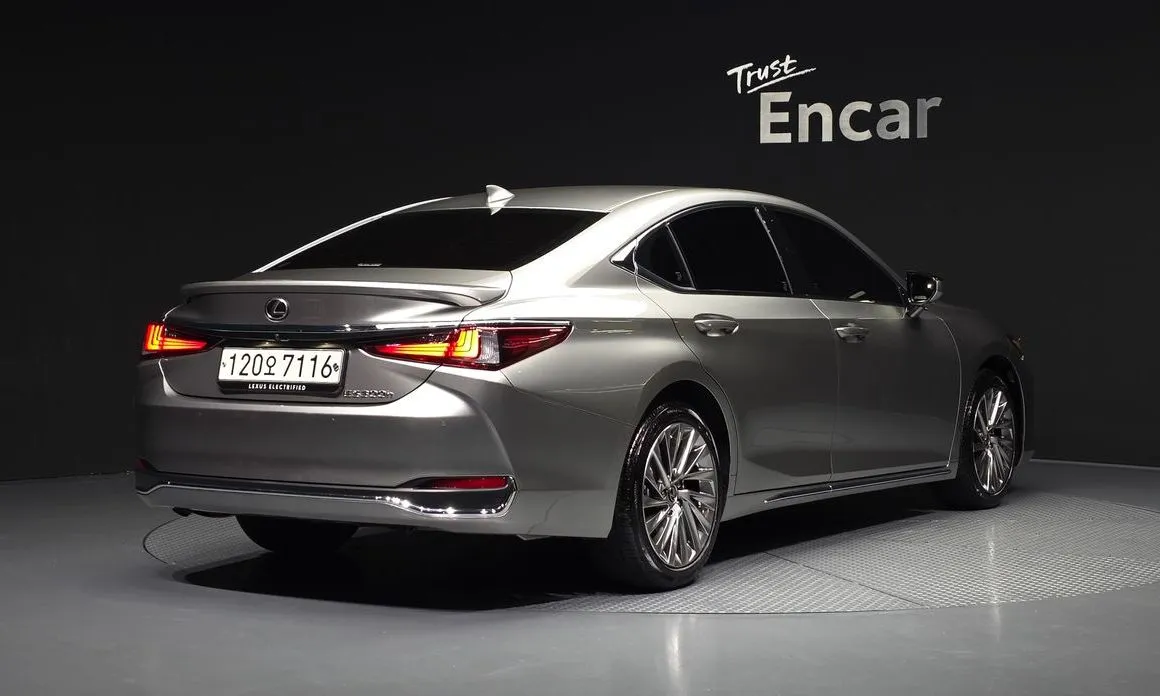 Lexus ES 2026 из KR, фото 9