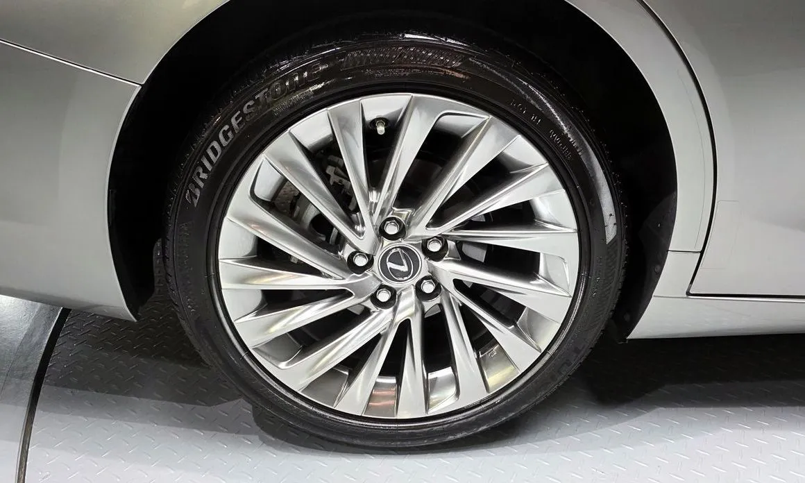 Lexus ES 2026 из KR, фото 6