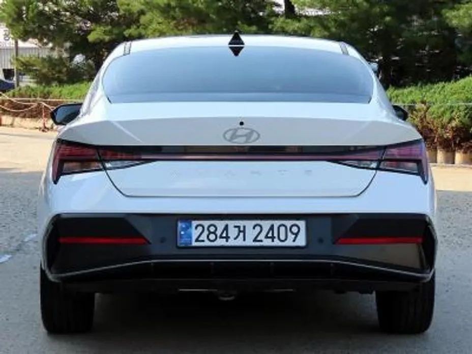 Hyundai AVANTE — фото 4
