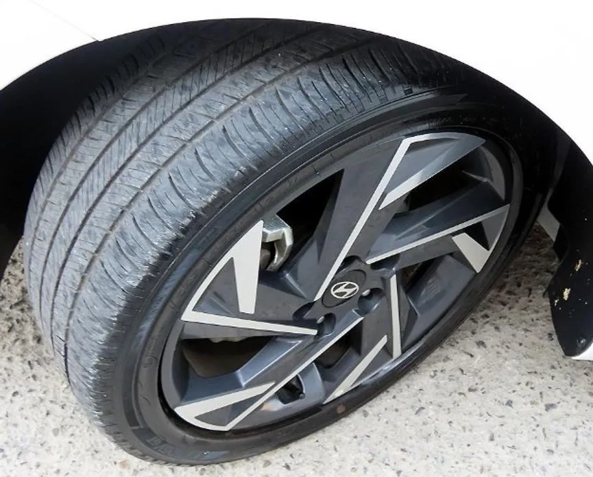Hyundai AVANTE — фото 2