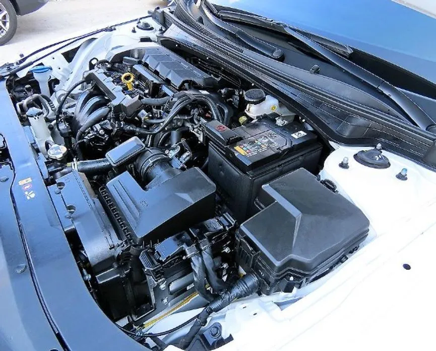Hyundai AVANTE — фото 10