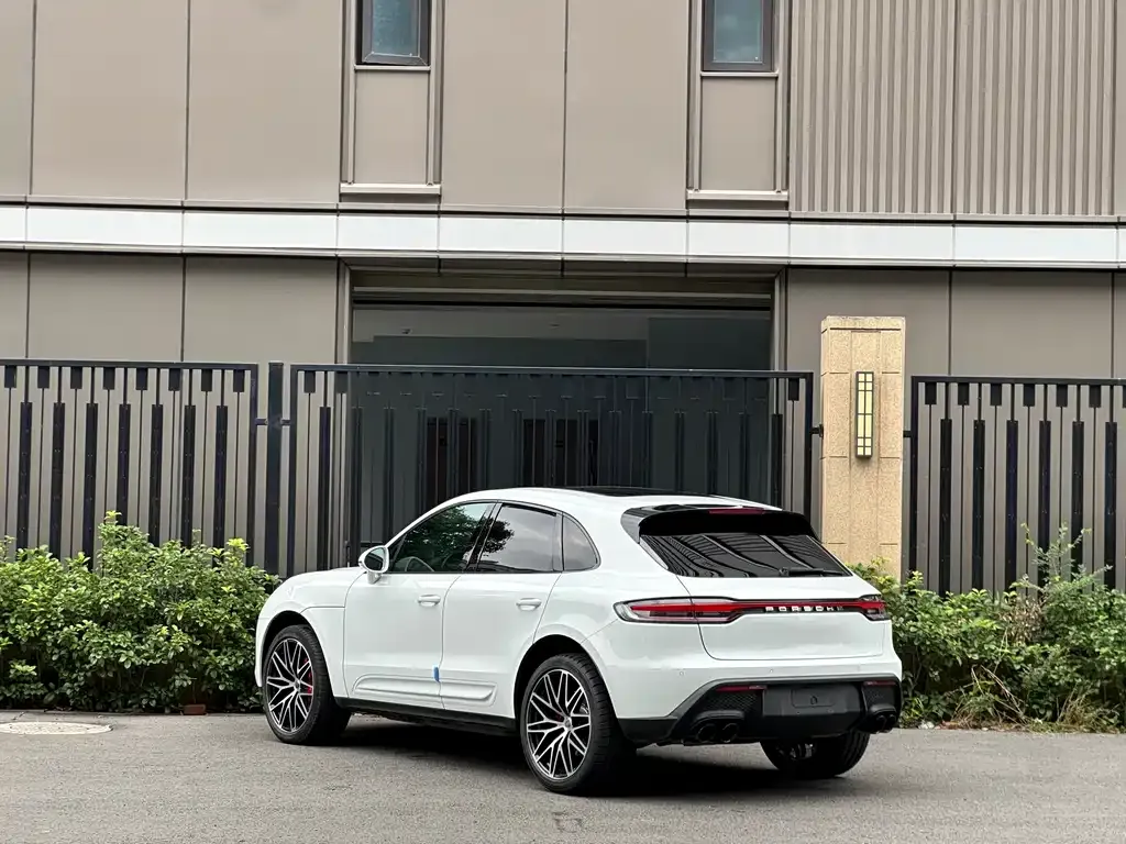 Porsche Macan — фото 7