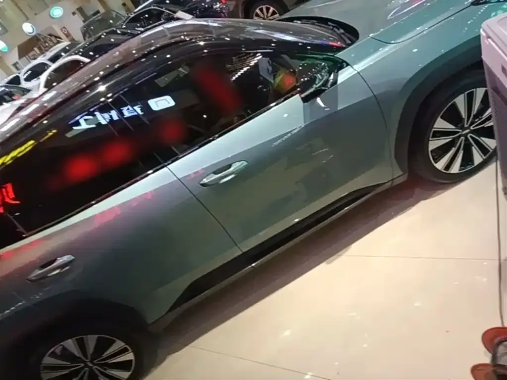 Geely Boyue L — фото 10