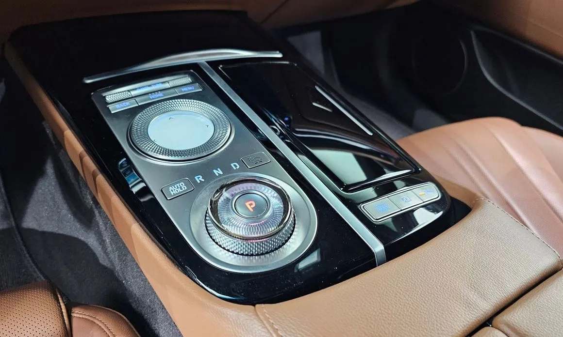 Genesis G80 — фото 10