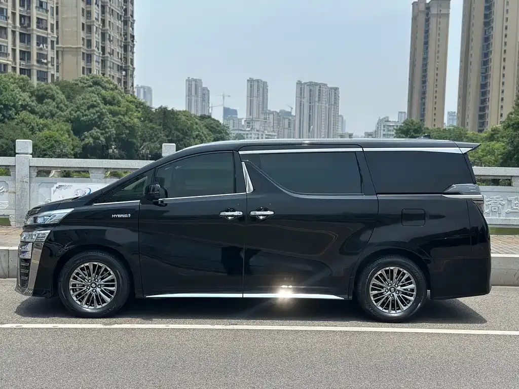 Toyota Vellfire 2021 из CN, фото 7