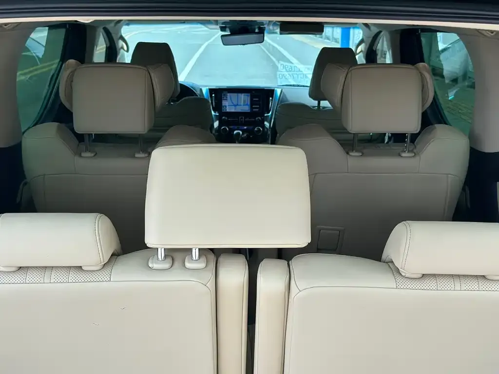 Toyota Vellfire 2021 из CN, фото 2