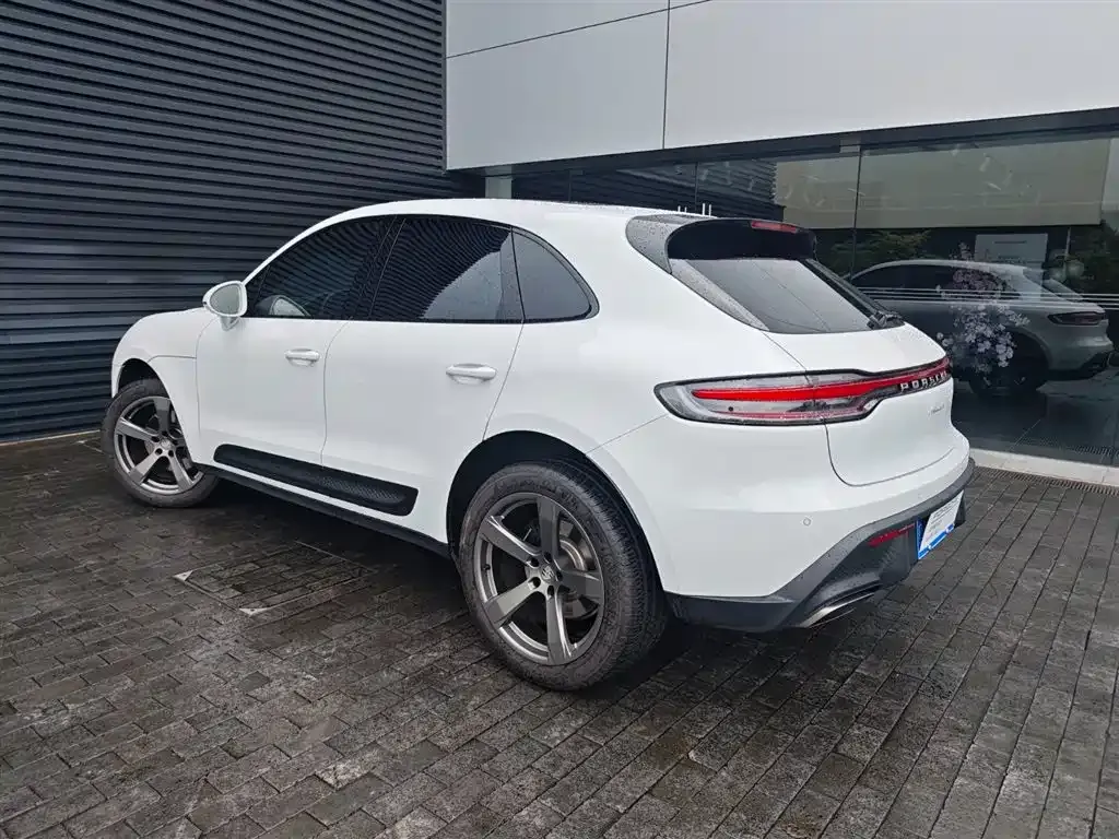 Porsche Macan — фото 7